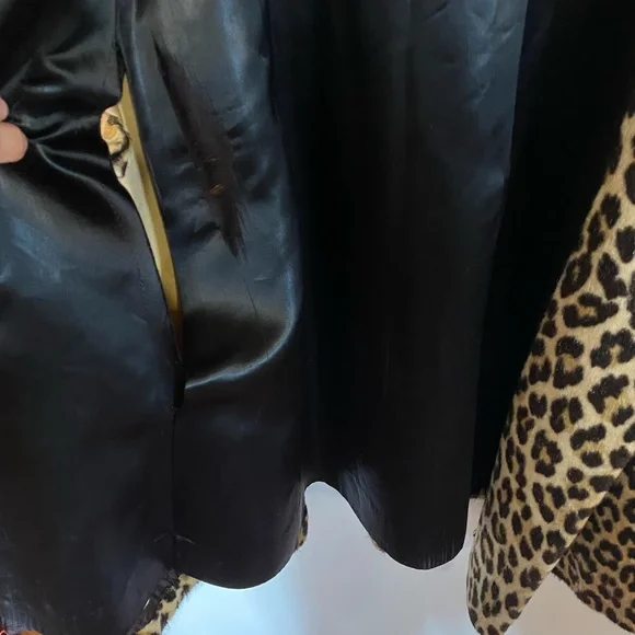 Vintage Leopard Print Trench Coat - Picture 11 of 13